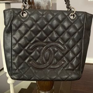 Pristine condition Chanel Petite Caviar tote PRICE FIRM